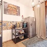 Fly Park Bologna 50 Posti Auto 13 Posti Letto Bed & Breakfast