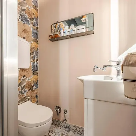 Bed & Breakfast Flytosuite,it 25 Posti Letto Parcheggio Libero Bologna Aeroporto *