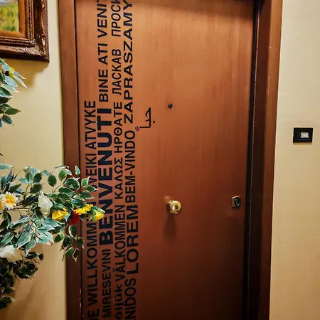 Bed & Breakfast Flytosuite,it 25 Posti Letto Per Viaggiatori Aeroporto Concerti Stadio 3*