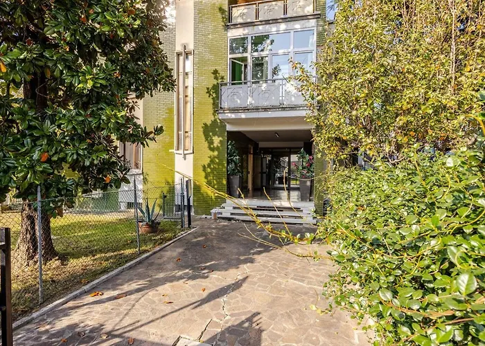 Flytosuite,it 25 Posti Letto Per Viaggiatori Aeroporto Concerti Stadio 3* 칼더라라디레노